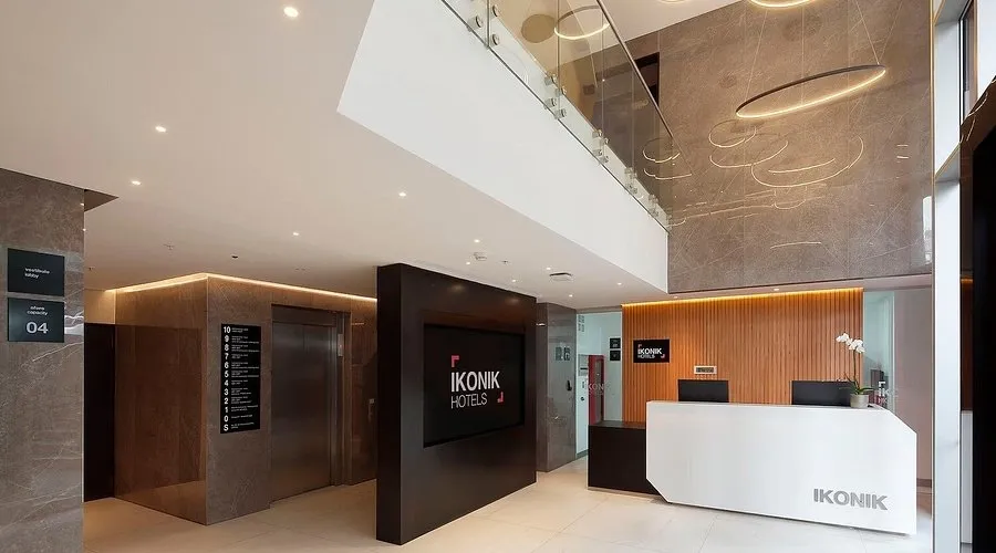 Hotel Ikonik